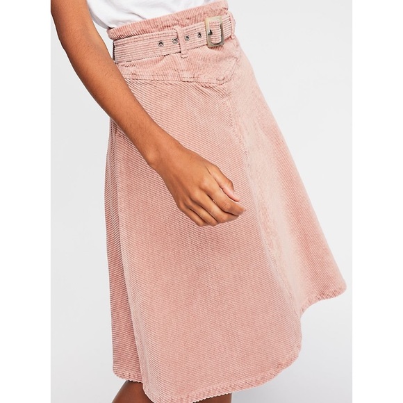 Belt it up cord midi skirt - Picture 2 of 9